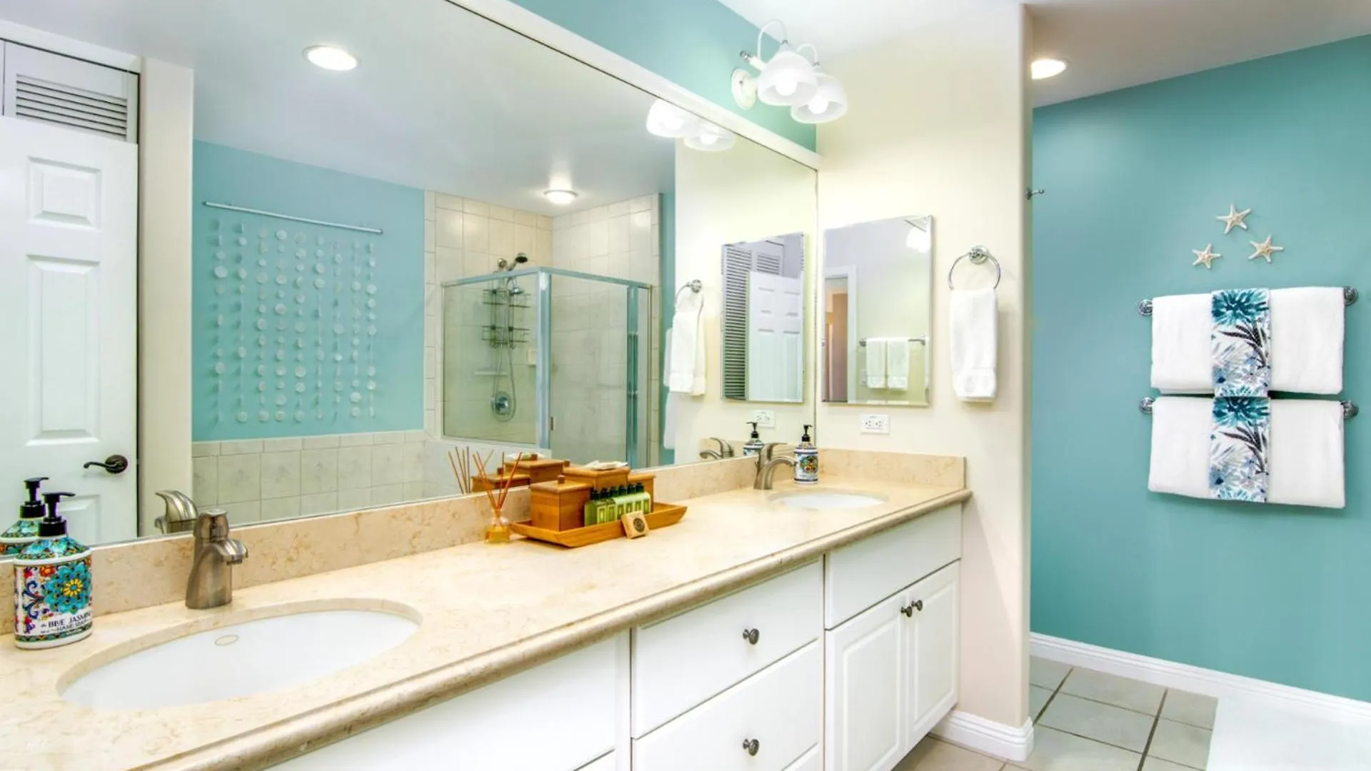 Kbm Resorts - Free Car - New Colony Villas At Waikoloa - 3-Bedroom Condo With Golf Course Views Wcv-305 USA